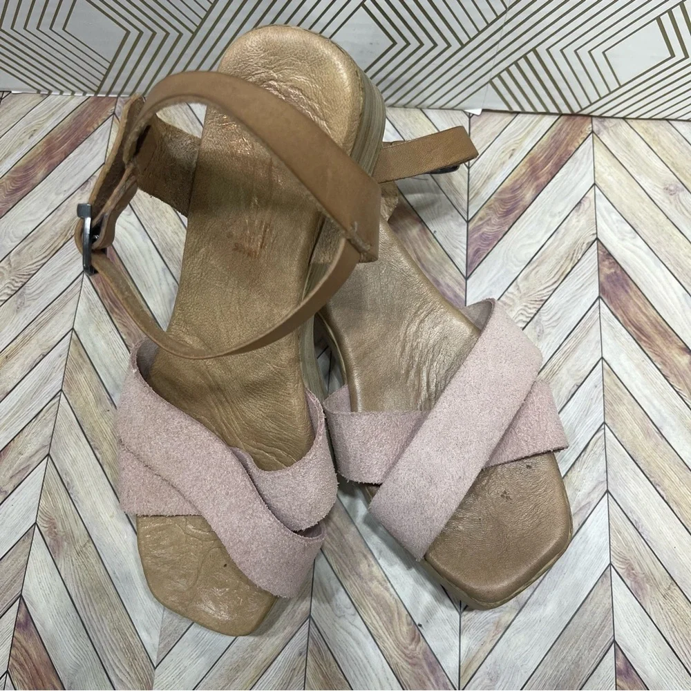 Porronet Blush Leather Sandal with Chunky Heels Size 7.5/38‎ sb